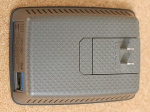 Linksys RE2000 back