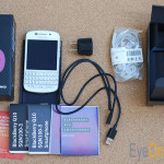 BlackBerry Q10 box contents