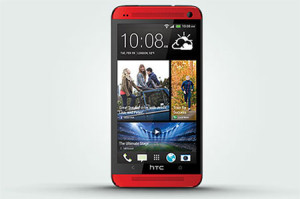 HTC One in Glamour Red