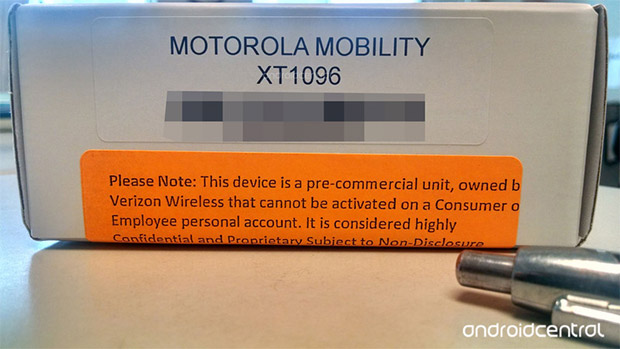 Rumoured Motorola XT1096 box