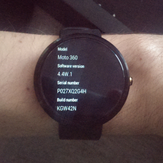 Android Wear 4.4W.1 on Moto 360