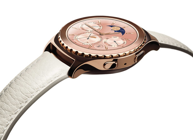 Samsung Gear S2 classic in rose gold